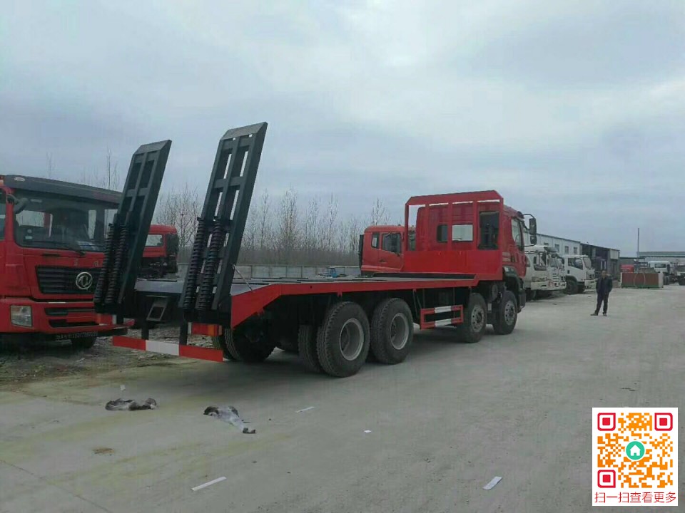 東風(fēng)柳汽前四后八平板運(yùn)輸車左后方位圖片