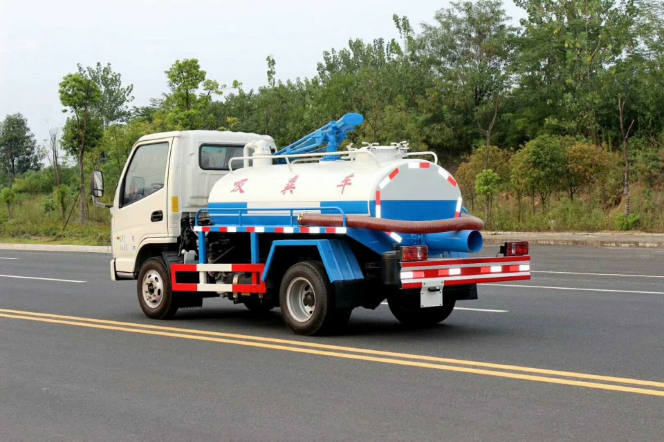 程力凱馬2方藍(lán)牌小型吸糞車(chē) (31)