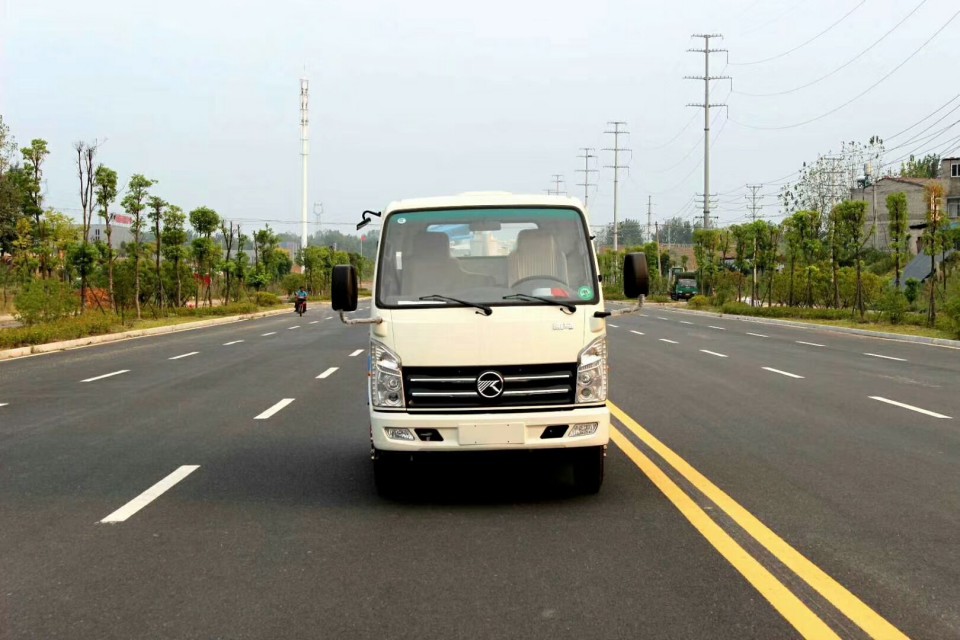 程力凱馬2方藍(lán)牌小型吸糞車(chē) (14)