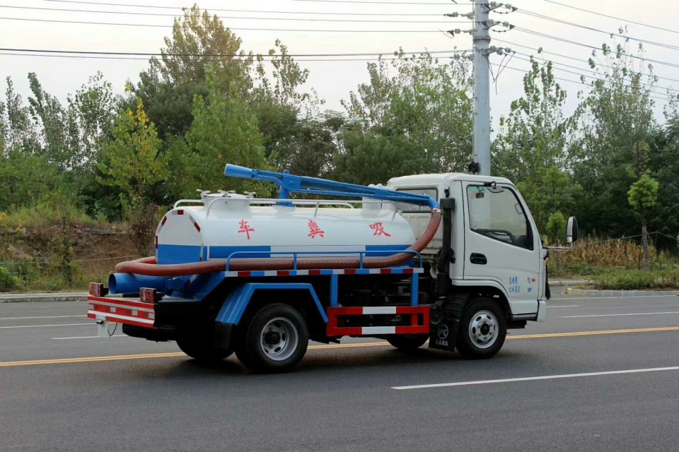 程力凱馬2方藍(lán)牌小型吸糞車(chē) (35)